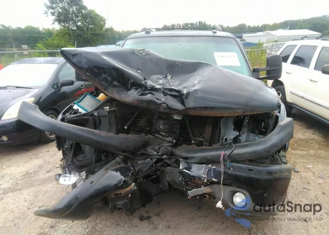 2004 Chevrolet Suburban 1500 Z71 from USA, damaged, VIN 3GNFK16ZX4G211876